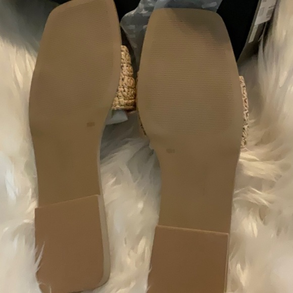 INC International Concepts Tan Sandals with Chain Detail - Picture 4 of 6